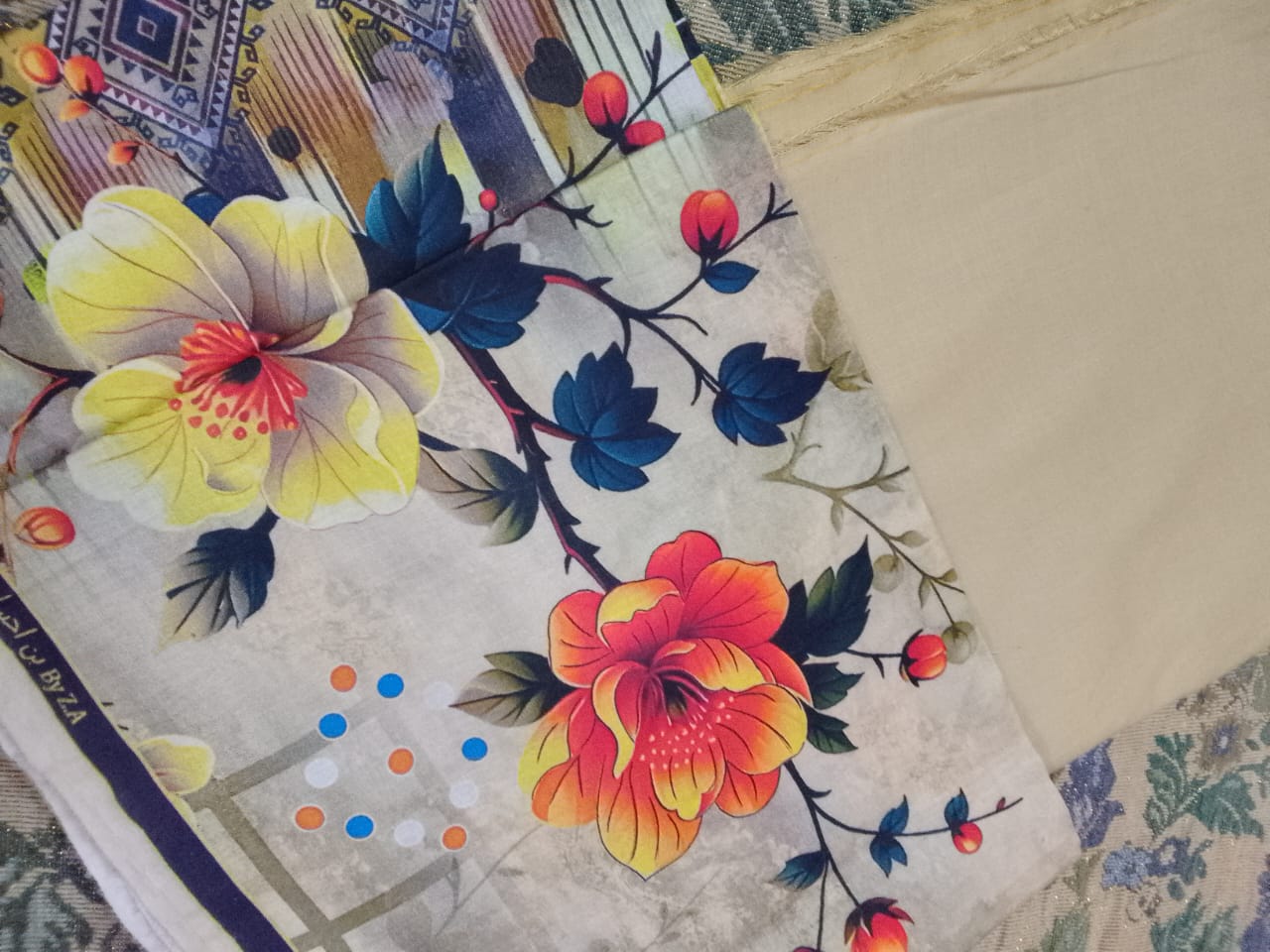 🌺 2 Piece Unstitched Lawn – Blossom Design Suit